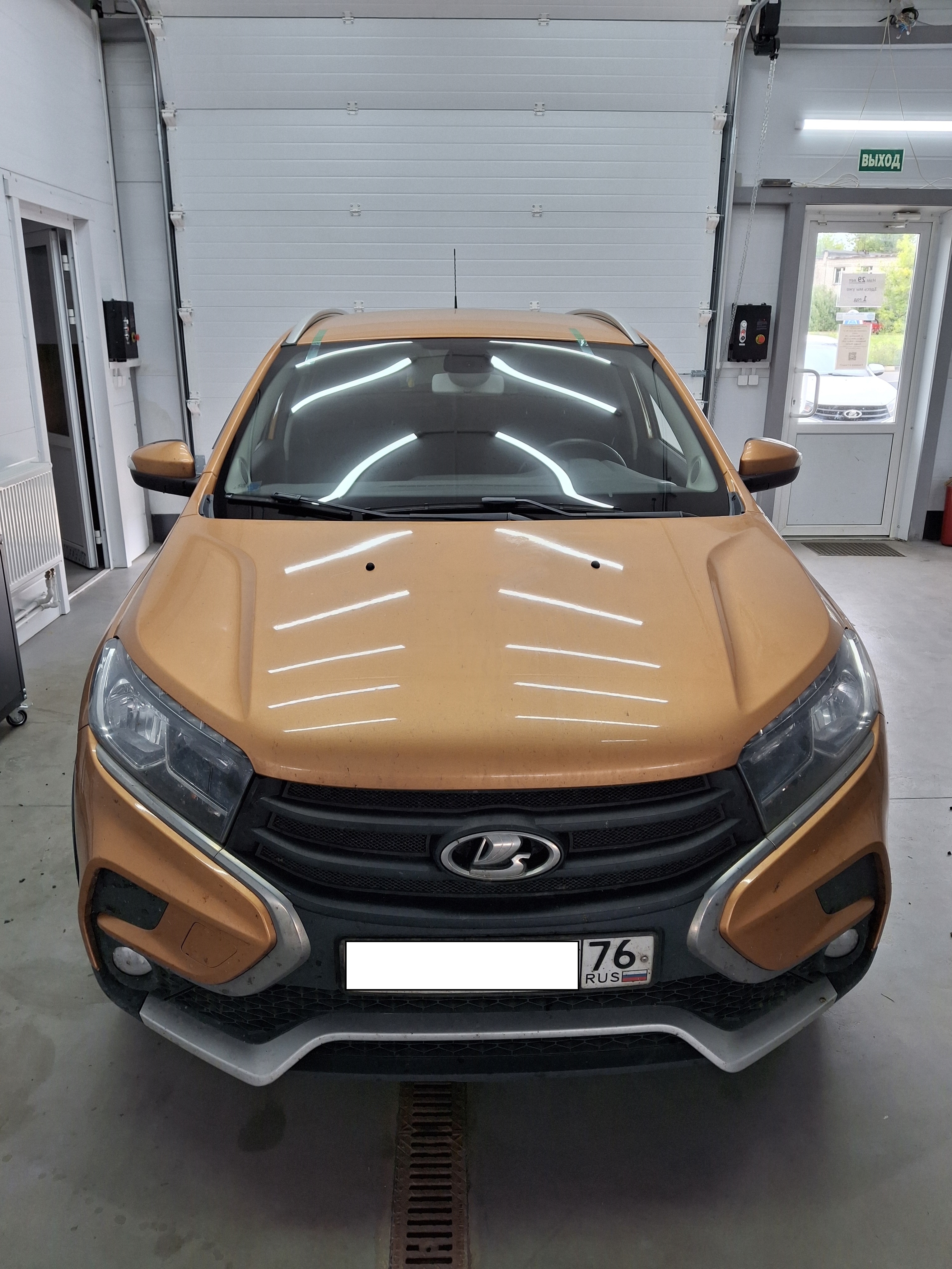 Замена лобового стекла на LADA Xray