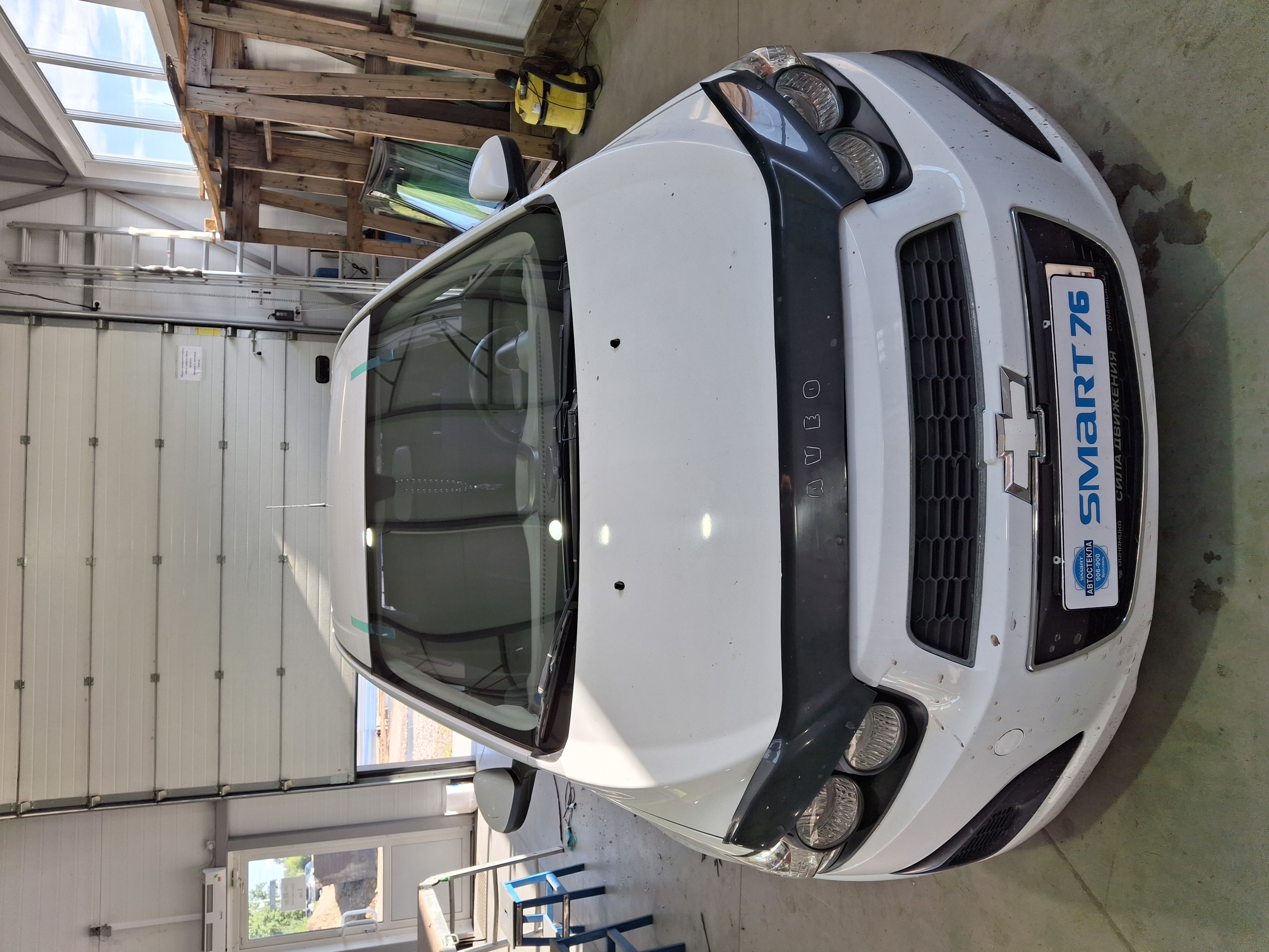 Заменили лобовое стекло на Chevrolet Aveo