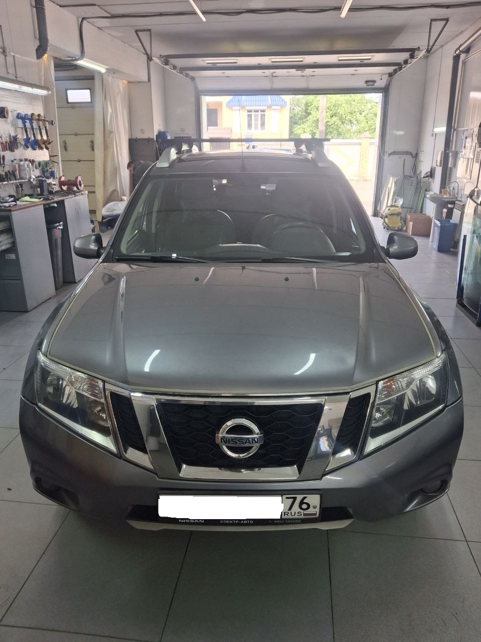 Заменили лобовое стекло на NISSAN TERRANO