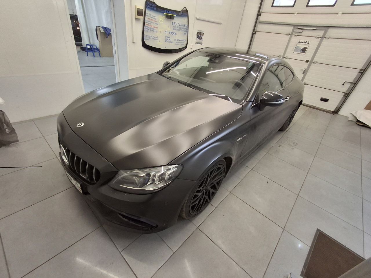 Замена лобового стекла на MERCEDES C-Class 