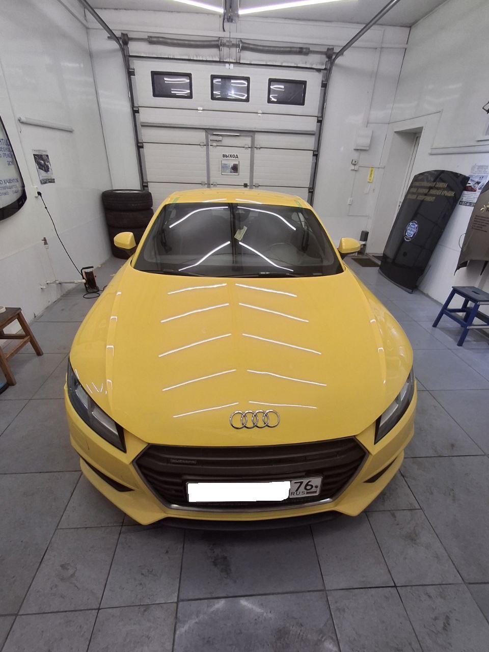 Замена стекла на Audi TT