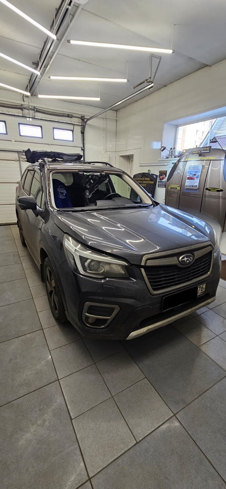 Замена лобового стекла на Subaru Forester