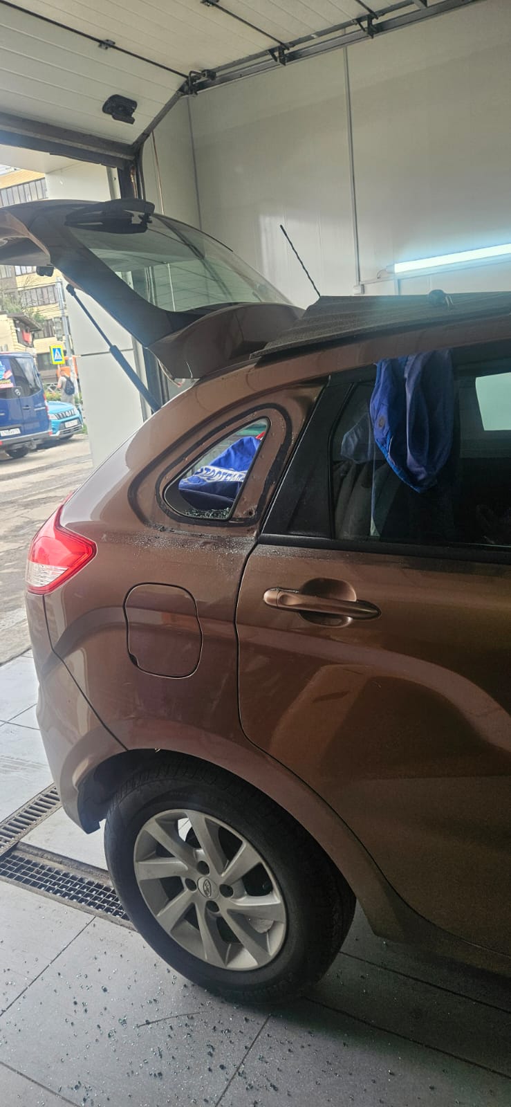 Упс... неприятность с Lada X-Ray?